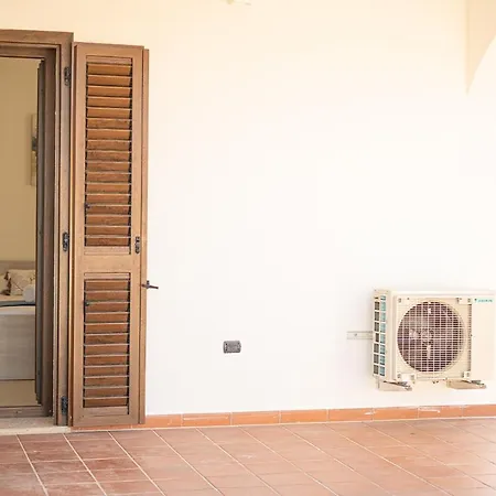 Cnc Vacanze Sardegna * Синискола