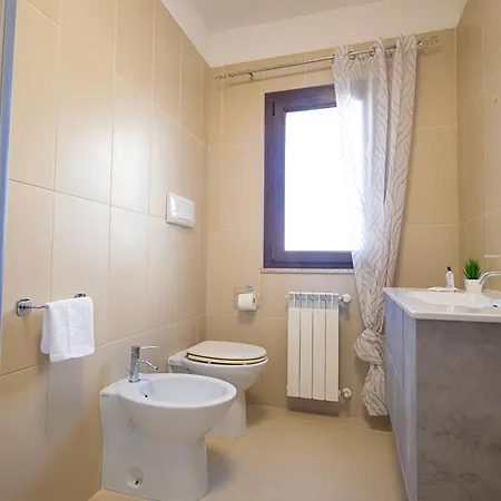 Cnc Vacanze Sardegna Синискола