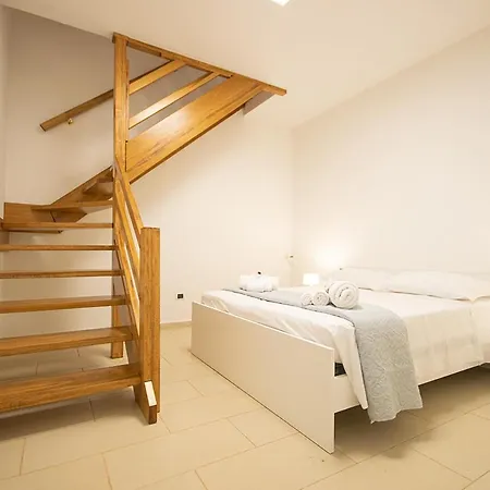 Cnc Vacanze Sardegna * Синискола